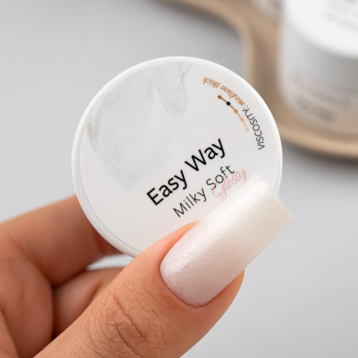 Easy Way MILKY SOFT Glossy Gel 15g